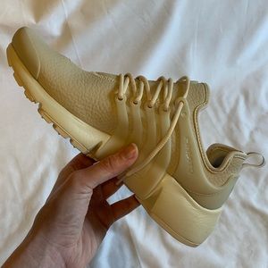 Nike Women’s Air Presto Premium Oatmeal & White